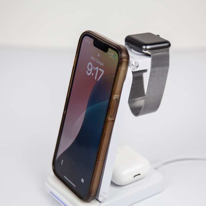3 in 1 Deluxe Fast Charging Station - Image 4