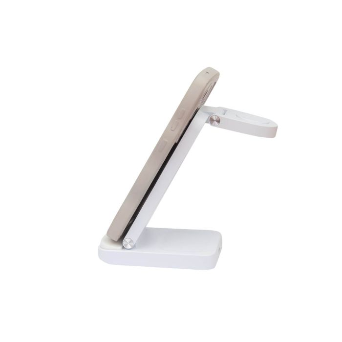 3 in 1 Deluxe Fast Charging Station - Image 6